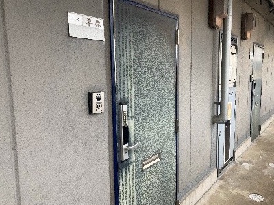 クレストJ&L 玄関