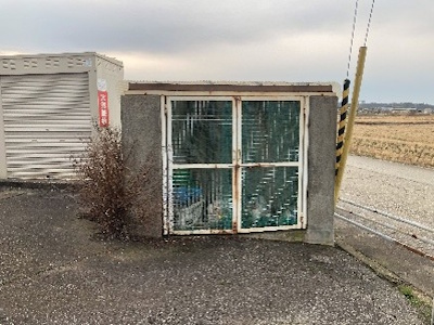 クレストJ&L ゴミ収集場