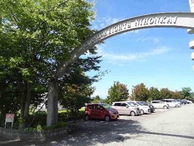 グランドハイツ日本海 駐車場