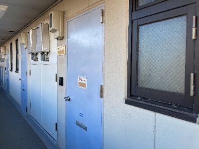 あーばんはいつ 玄関