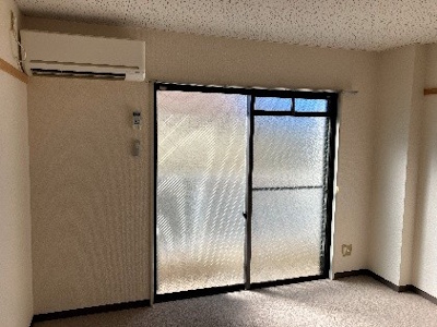 あーばんはいつ 室内