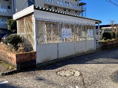 あーばんはいつ ゴミ収集場